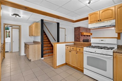 It's rare to find a home that offers this much versatility - photo 23