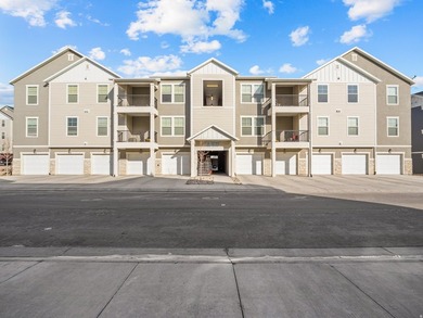 Welcome to the highly sought after Quailhill Community in - photo 33