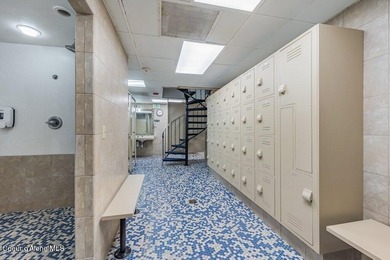 Beautifully updated and fully furnished, large 1 bed, 1 bath - photo 56
