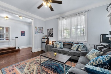 Welcome to 541 E. Park Avenue, where timeless Savannah charm - photo 6