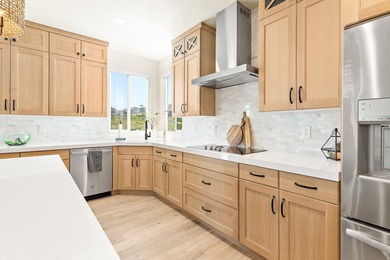 Welcome to this beautiful, fully finished home in the heart of - photo 17