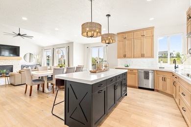 Welcome to this beautiful, fully finished home in the heart of - photo 18