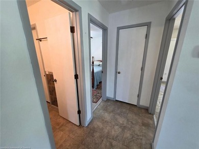 Are you looking for the perfect starter home? Check out this 2/1 - photo 21