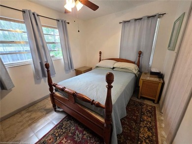 Are you looking for the perfect starter home? Check out this 2/1 - photo 23