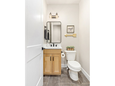Welcome to this beautiful, fully finished home in the heart of - photo 23