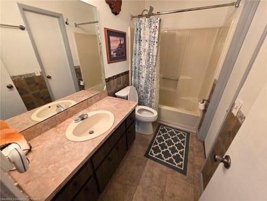 Are you looking for the perfect starter home? Check out this 2/1 - photo 25