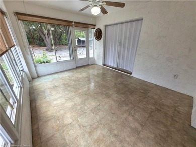 Are you looking for the perfect starter home? Check out this 2/1 - photo 32