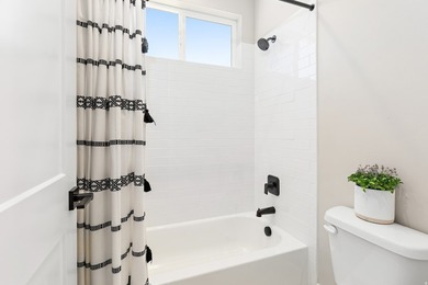 Welcome to this beautiful, fully finished home in the heart of - photo 33