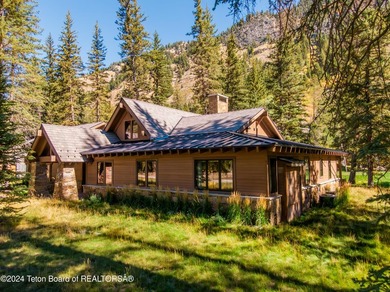 Welcome to an extraordinary residence within the exclusive Snake - photo 2