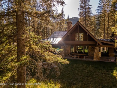 Welcome to an extraordinary residence within the exclusive Snake - photo 3