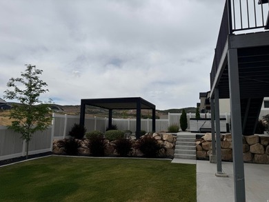Welcome to this beautiful, fully finished home in the heart of - photo 53
