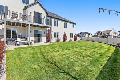 Welcome to this beautiful, fully finished home in the heart of - photo 59