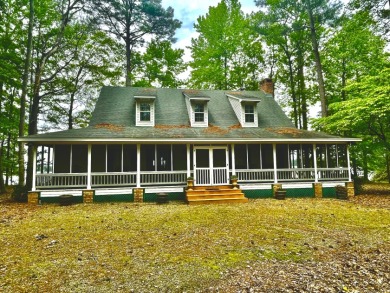 Lake Eddins Home For Sale in Pachuta Mississippi