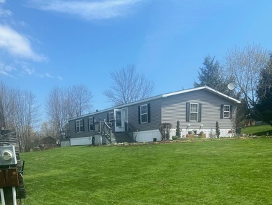 Affordable manufactured ranch in a community setting. Quiet - photo 1