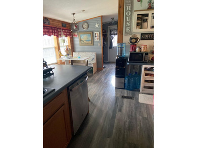 Affordable manufactured ranch in a community setting. Quiet - photo 3