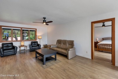 Sparkling Pend Oreille views, privacy and comfort meet with over - photo 12