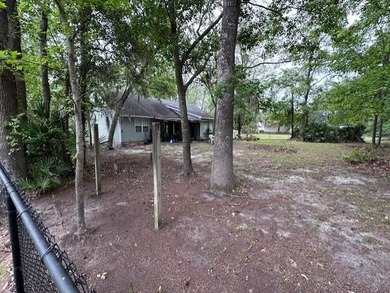 3 Bedroom, 2.5 bath ranch style home with a dedicated office - photo 3