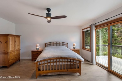 Sparkling Pend Oreille views, privacy and comfort meet with over - photo 14