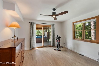 Sparkling Pend Oreille views, privacy and comfort meet with over - photo 17