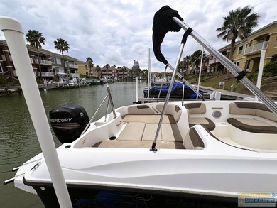 Great channel front home & neighborhood location with boat lift - photo 21