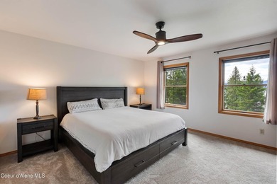 Sparkling Pend Oreille views, privacy and comfort meet with over - photo 26