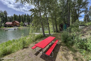 Sparkling Pend Oreille views, privacy and comfort meet with over - photo 37