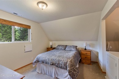 Sparkling Pend Oreille views, privacy and comfort meet with over - photo 47