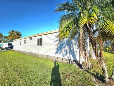 WELL MAINTAINED HOME ON A CORNER LOT! This partially furnished 3 - photo 7