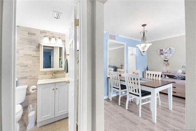 Beautiful, updated FIRST FLOOR, 1 Bed/1 Bath, 699 Sq Ft condo - photo 14