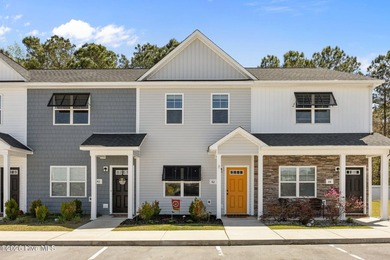 (private lake, pond, coastal) Townhome/Townhouse For Sale in Swansboro North Carolina