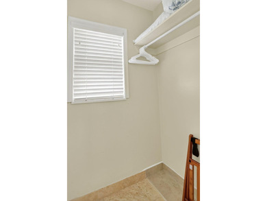 Prime oceanfront 2bath 2bath villa perfectly positioned on the - photo 42