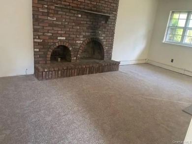 3 Bedroom, 1 Bathroom, Large - photo 2