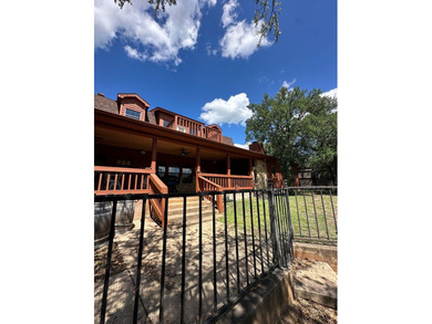 FANTASTIC OPEN WATER LAKE RETREAT IN GATED OAK POINT, MINUTES - photo 2