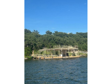 FANTASTIC OPEN WATER LAKE RETREAT IN GATED OAK POINT, MINUTES - photo 4