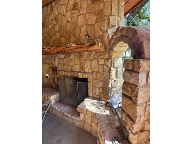 FANTASTIC OPEN WATER LAKE RETREAT IN GATED OAK POINT, MINUTES - photo 9