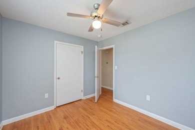 Welcome to this wonderful opportunity in the heart of central - photo 12