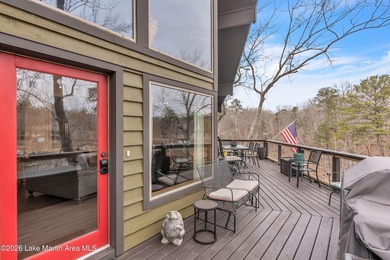 Offered mostly furnished, this 3 bedroom, 3.5 bath allows you to - photo 28