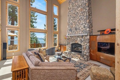 Captivating lake views, thoughtful design, and timeless mountain - photo 6