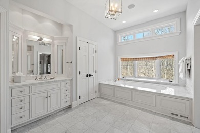 Commanding 180-degree views across Lake Marion and Robinson Bay - photo 39