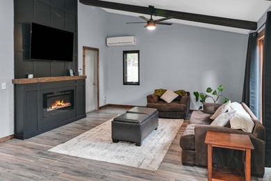 This seven bedroom, two bathroom home offers three thousand