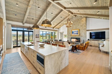 Completed in 2023 and set on just under an acre in South Fork - photo 3