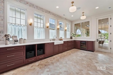 A truly one-of-a-kind home - the rare opportunity everyone waits - photo 11