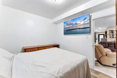 This income-producing duplex presents a fantastic opportunity - photo 14