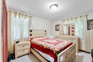 This income-producing duplex presents a fantastic opportunity - photo 15