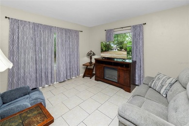 Under contract-accepting backup offers. Charming and move in - photo 6