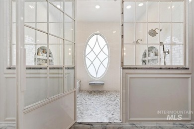 A truly one-of-a-kind home - the rare opportunity everyone waits - photo 21