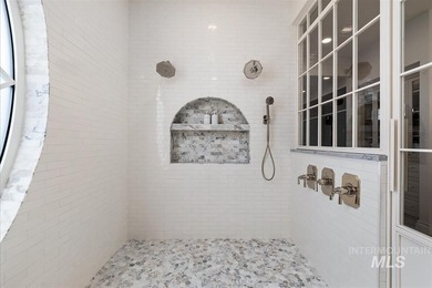 A truly one-of-a-kind home - the rare opportunity everyone waits - photo 22