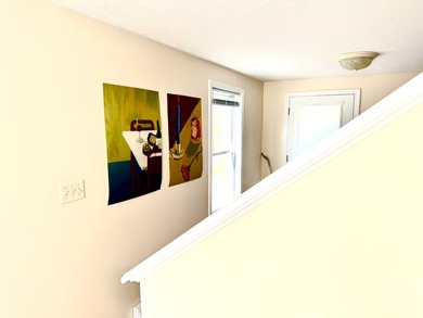 Turnkey duplex built in 2000, positioned at the end of a quiet - photo 22