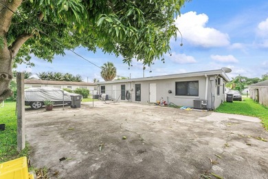 This income-producing duplex presents a fantastic opportunity - photo 22