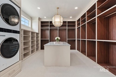 A truly one-of-a-kind home - the rare opportunity everyone waits - photo 25